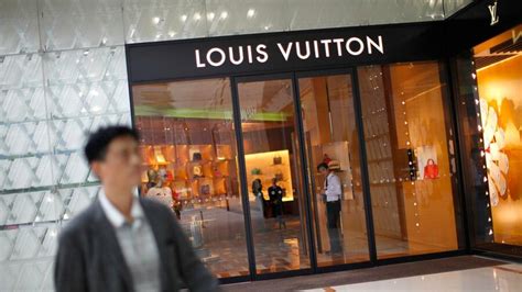 louis vuitton team manager|Louis Vuitton hiring.